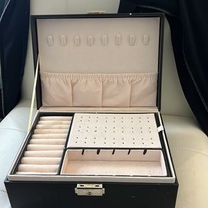 Black Jewelry Organizer